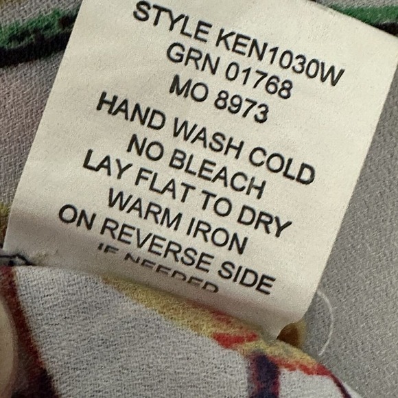 Fig and Flower Women Top Plus 2X Floral Tunic Patch Pockets Retro Classic Casual - Picture 16 of 16